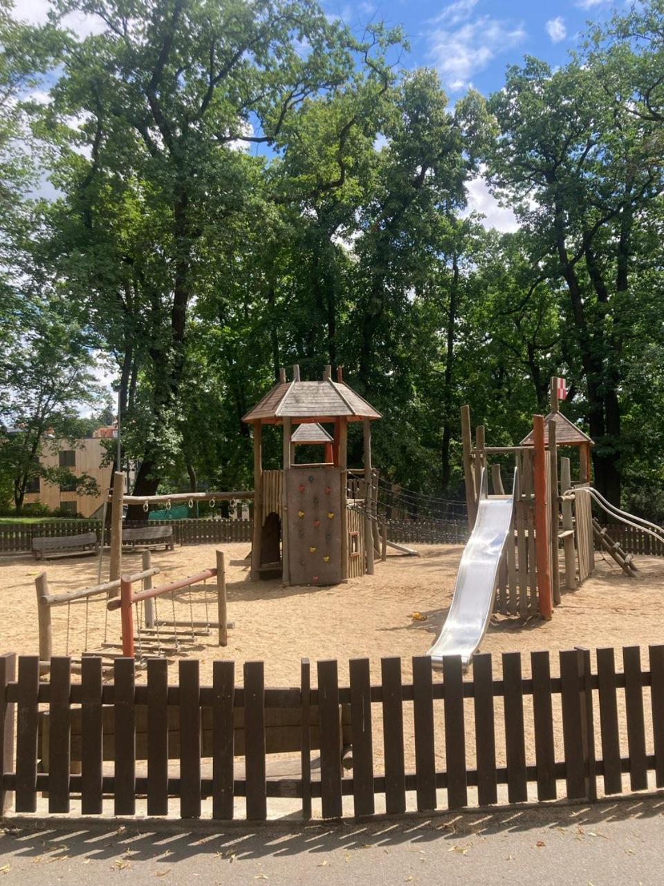 Residence Park Klamovka 布拉格 外观 照片